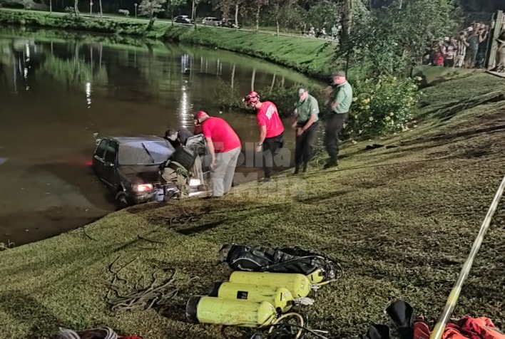 Corpo é encontrado dentro de veículo submerso na represa da UFV