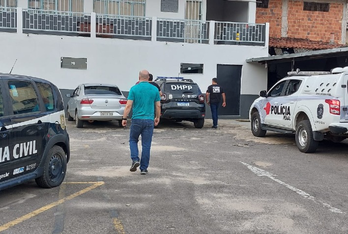 Policial Penal é preso por facilitar entrada de celulares em presídio de Muriaé