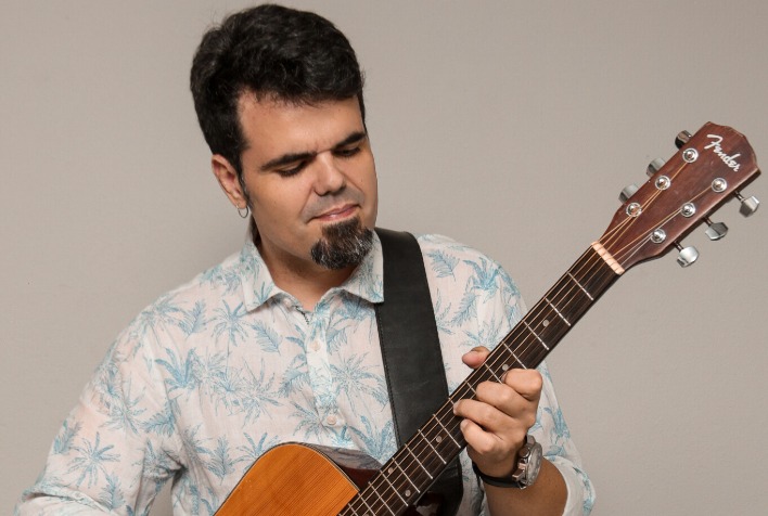 Quinta Cultural: Bruno Felga apresenta canções do Clube da Esquina na Estaçãozinha da UFV