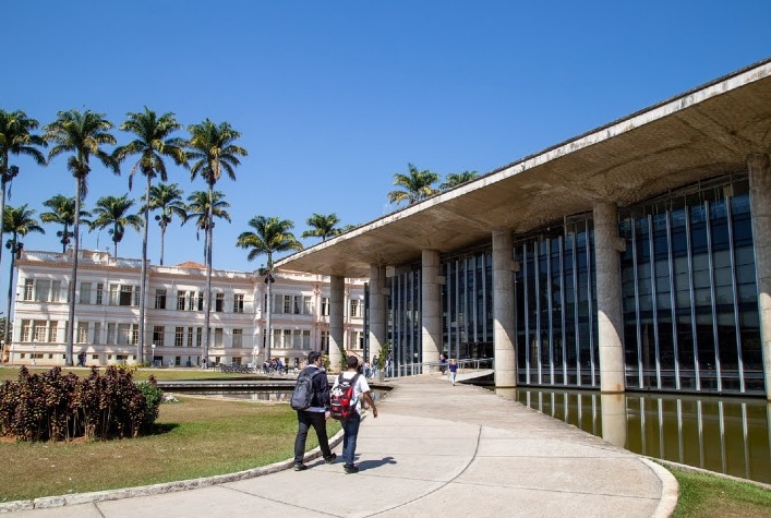 Serviço de Bolsa da UFV recebe inscrições de interessados em concorrer aos auxílios da Assistência Estudantil