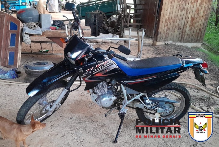 Polícia Militar Rodoviária recupera motocicleta roubada em Visconde do Rio Branco