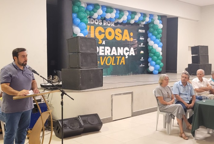 Ato de filiação de pré-candidatos a vereador reúne sete partidos em Viçosa