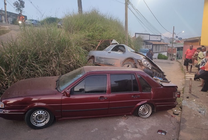 Carro perde o freio e atinge motociclista no bairro União