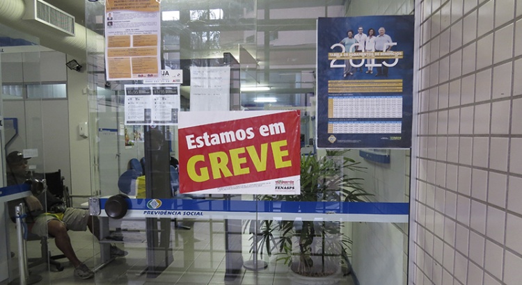 Greve da Previdência - Rodízio de peritos prejudica segurados do INSS