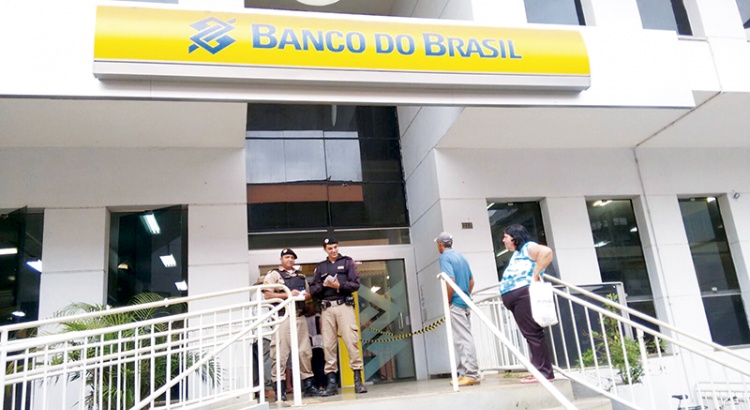 Polícia acha pista de ladrões de banco