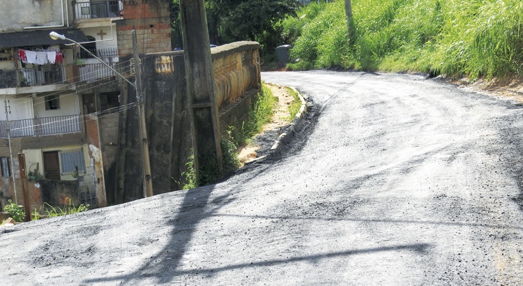 Asfalto na Rua Santana