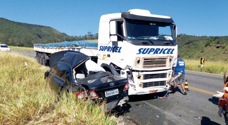 Ex-aluna da UFV morre em acidente de carro na BR-381