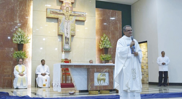 Padre Walter deixa Viçosa em agosto