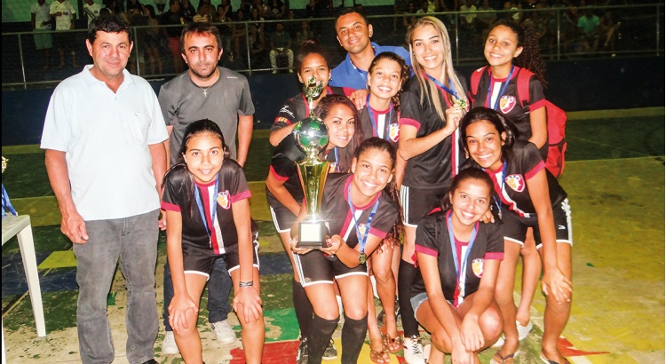 Futsal feminino teve final em Canaã