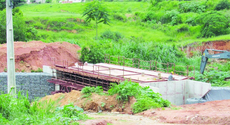 Ponte Cidade Nova e Laranjal: devagar quase parando