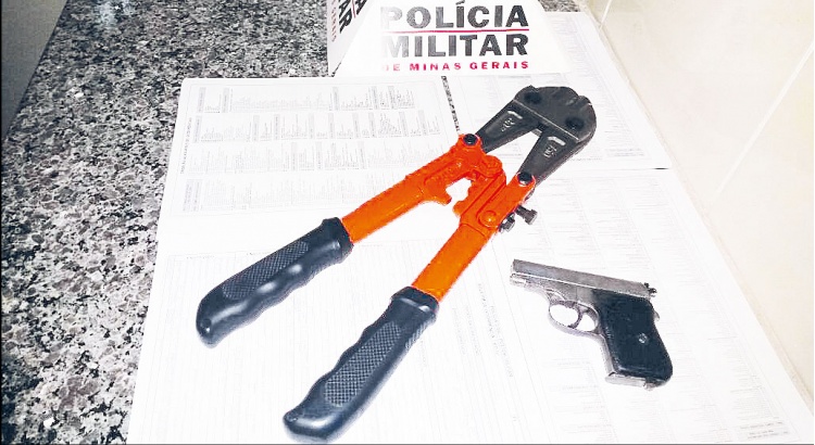 Preso por furto de bicicleta e porte ilegal de arma de fogo