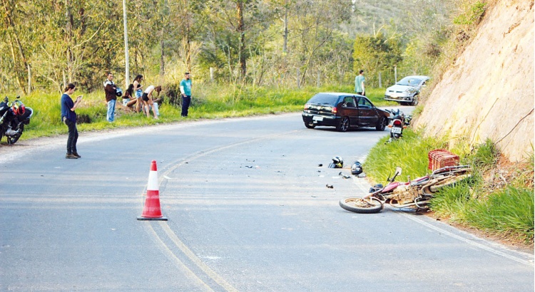 Motoqueiro morre em colisão em Canaã