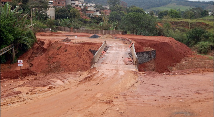 Ponte do Laranjal/Cidade Nova é liberada para o trânsito