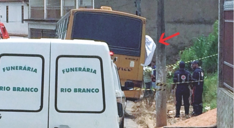 Em Rio Branco, estudante morre ao bater cabeça em poste