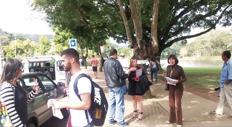 Protesto contra projeto da terceirização reuniu trabalhadores em Viçosa