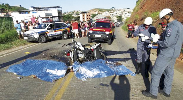 Dois motoqueiros mortos em Muriaé