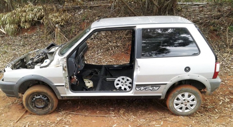 Policia de Ervália prende ladrões de carro