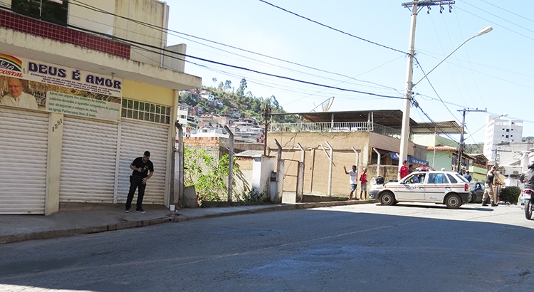 Homem assassinado com sete tiros no Cantinho do Céu